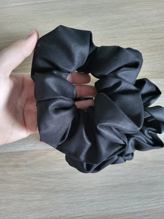 Grand chouchou noir