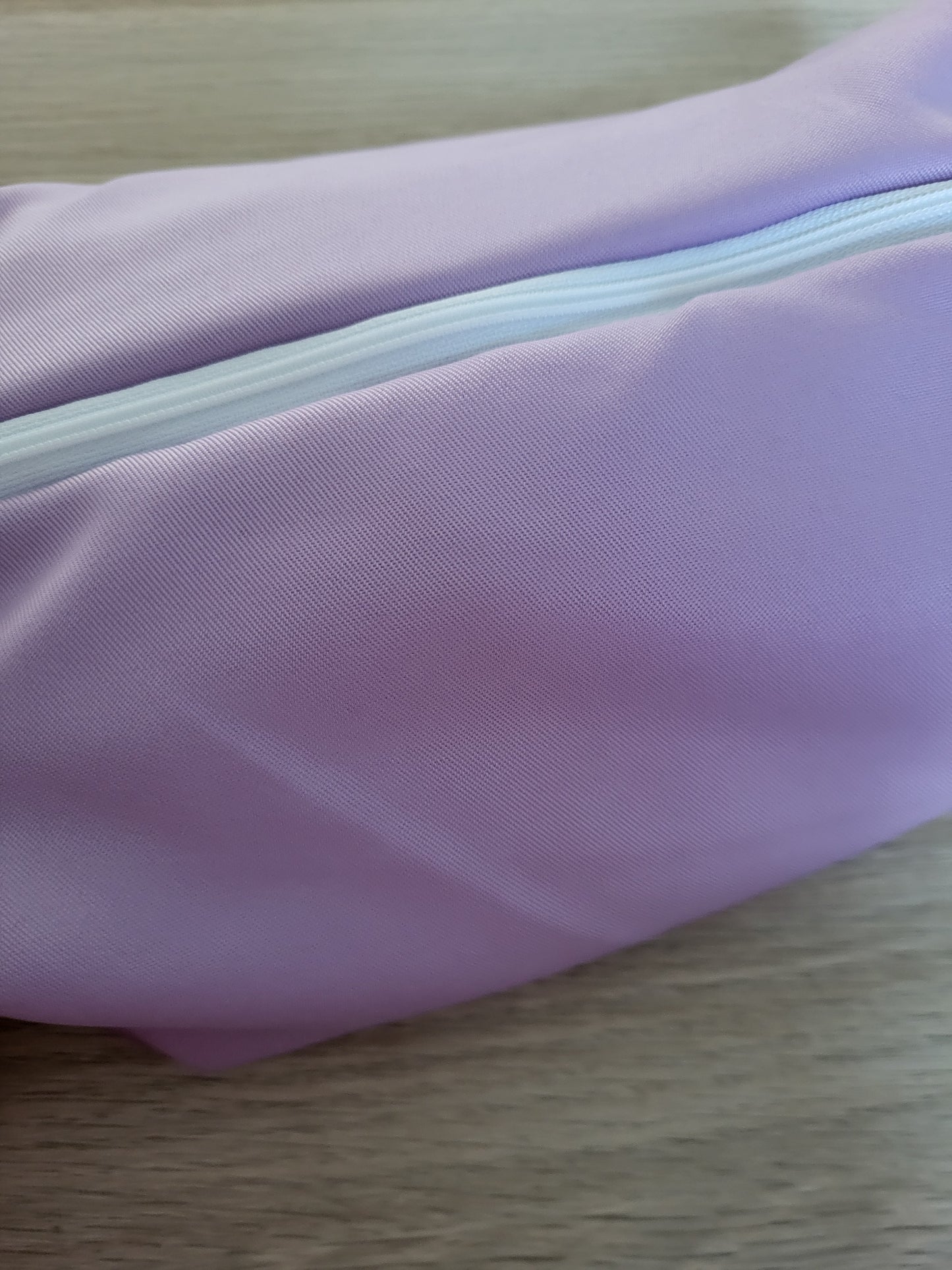 Trousse violette