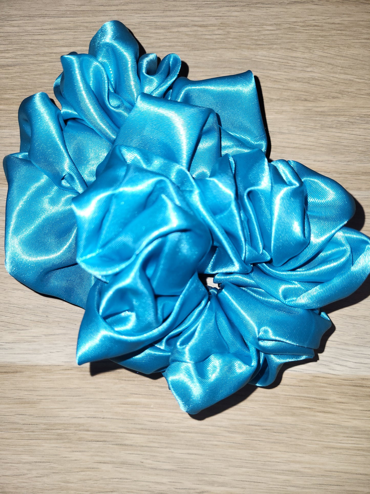 Chouchou bleu satiné