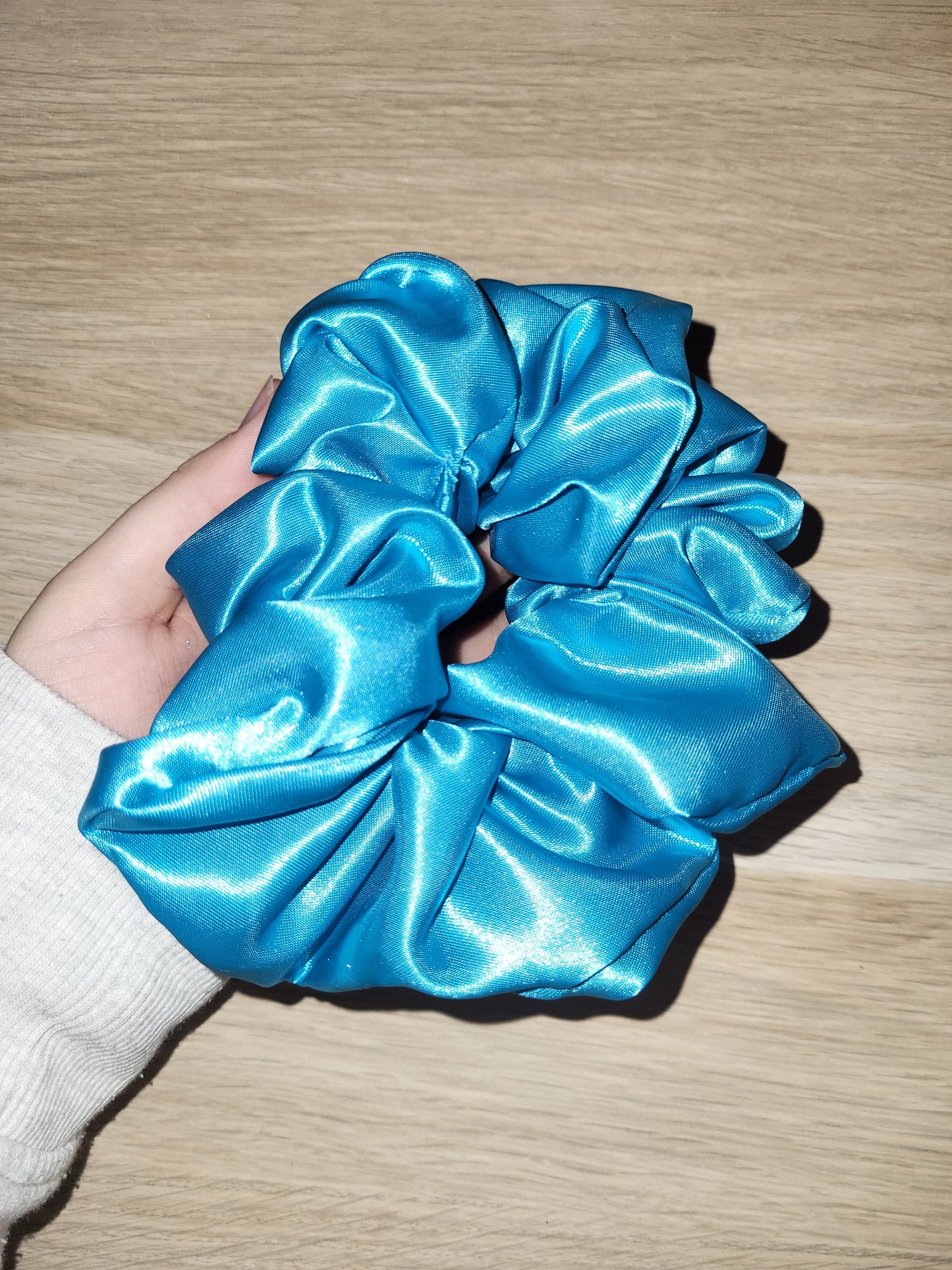 Chouchou bleu satiné