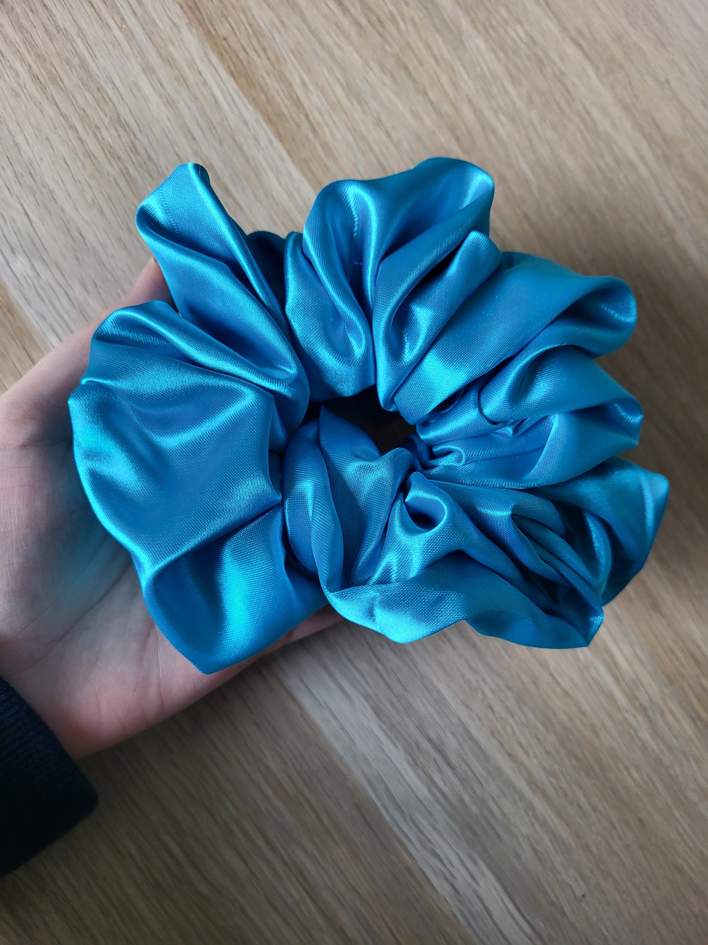 Chouchou bleu satiné